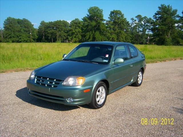 Hyundai Accent 2005 photo 2