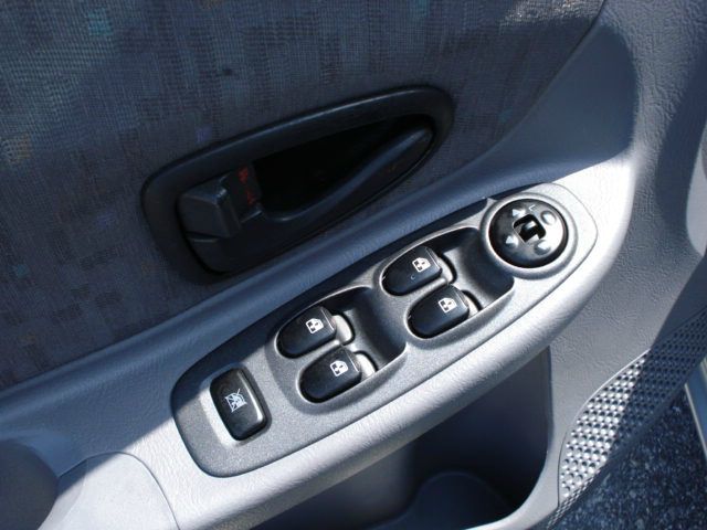 Hyundai Accent 2005 photo 1