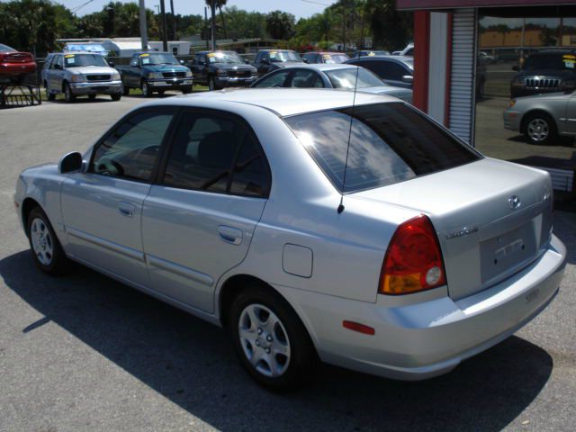 Hyundai Accent 2005 photo 4