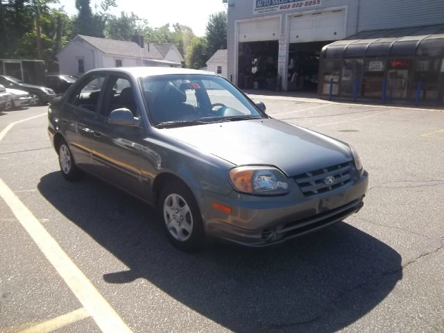 Hyundai Accent 2005 photo 2