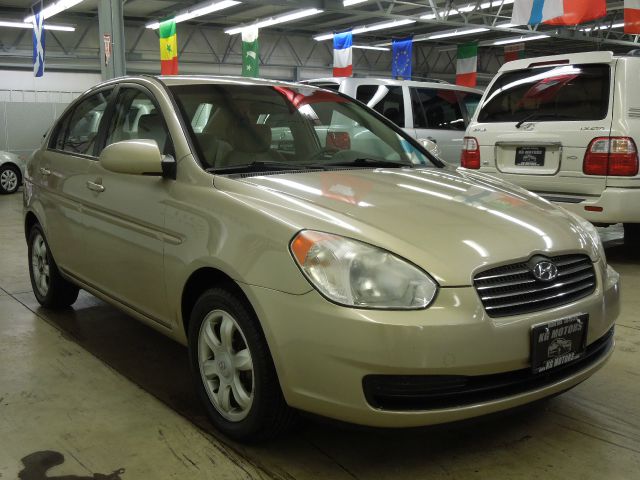 Hyundai Accent 2006 photo 1