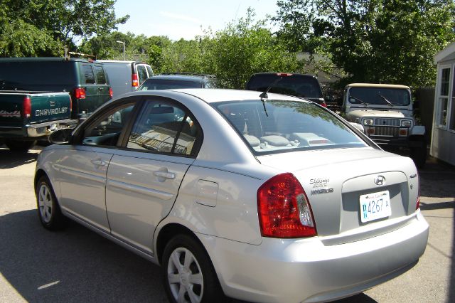 Hyundai Accent 2006 photo 2