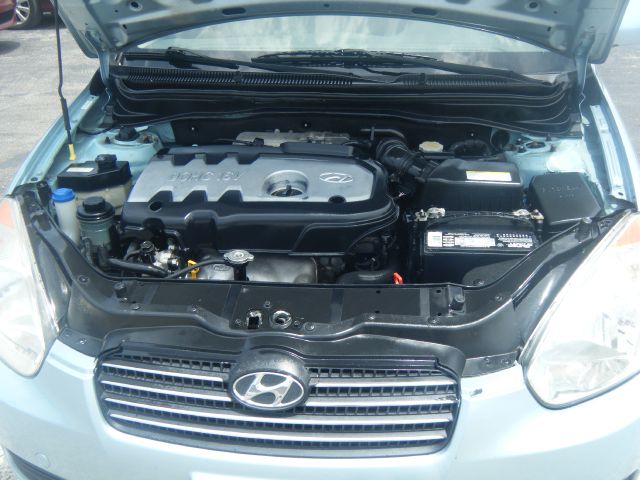 Hyundai Accent 2006 photo 4