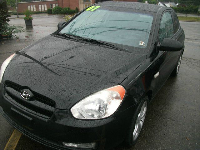 Hyundai Accent LS LOW Milesfactory Warranty Sedan Hatchback