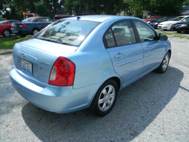 Hyundai Accent 2007 photo 4