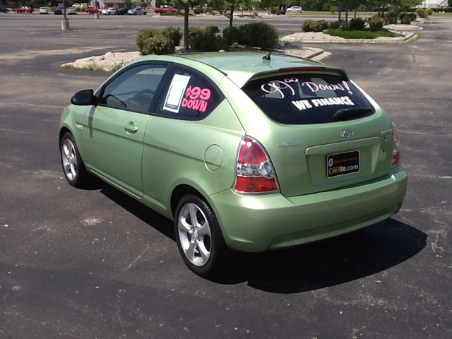 Hyundai Accent 2008 photo 1