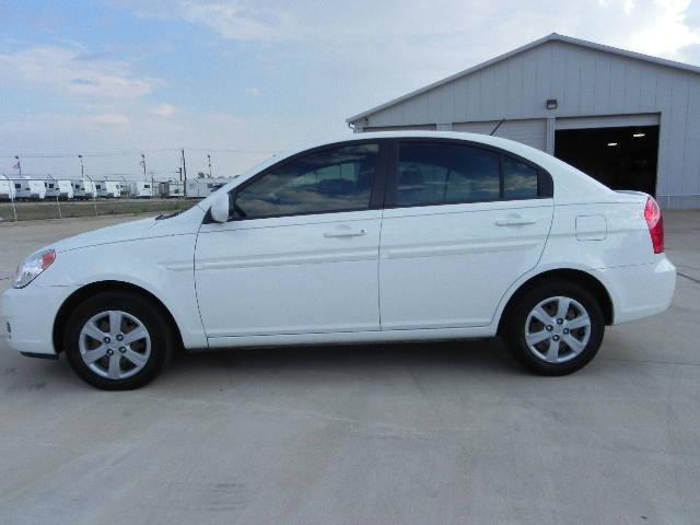 Hyundai Accent 2008 photo 1