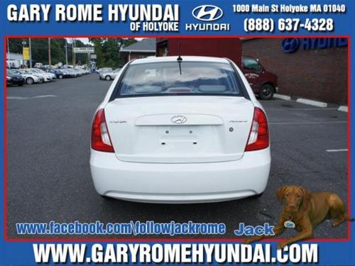 Hyundai Accent 2009 photo 3