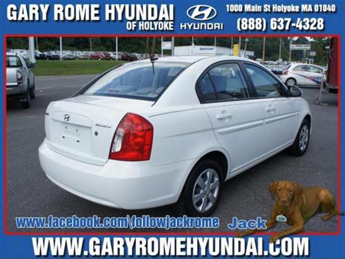 Hyundai Accent 2009 photo 4