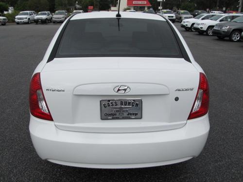 Hyundai Accent 2009 photo 5