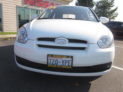 Hyundai Accent 2009 photo 2