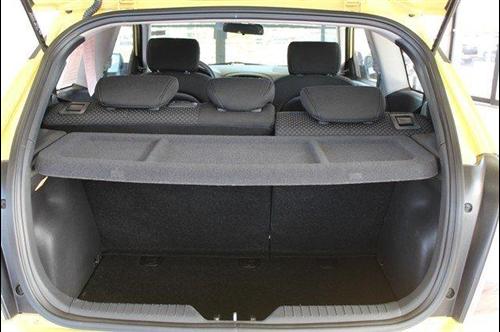 Hyundai Accent 2009 photo 3