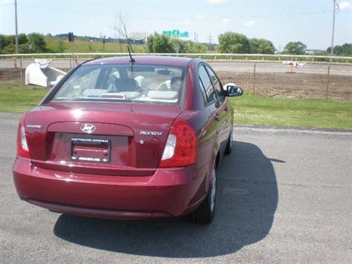 Hyundai Accent 2009 photo 3