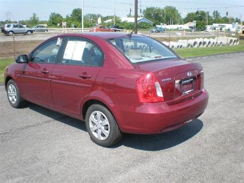 Hyundai Accent 2009 photo 4