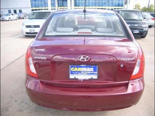 Hyundai Accent 2009 photo 2
