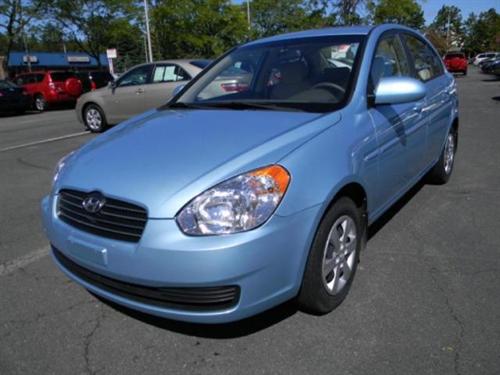 Hyundai Accent 2009 photo 2