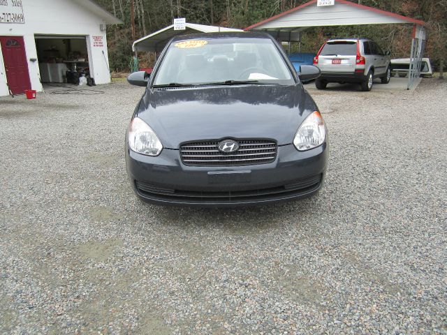 Hyundai Accent 2009 photo 2