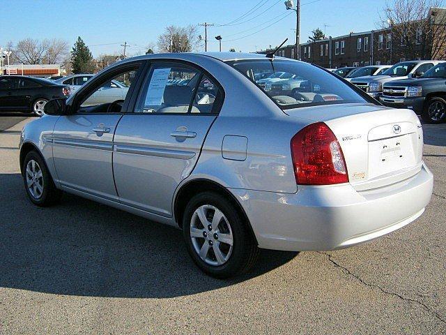 Hyundai Accent 2009 photo 5