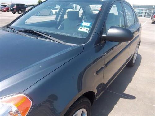 Hyundai Accent 2009 photo 1
