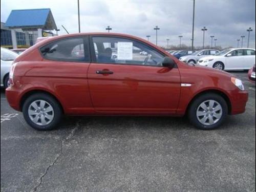 Hyundai Accent 2009 photo 3