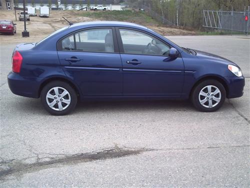 Hyundai Accent 2009 photo 1