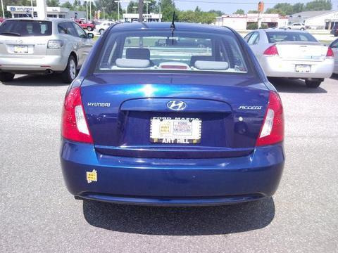 Hyundai Accent 2009 photo 2