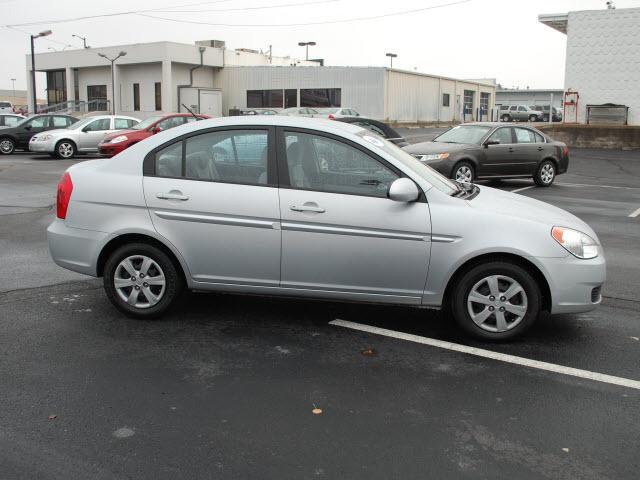 Hyundai Accent 2009 photo 5