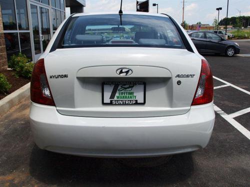 Hyundai Accent 2009 photo 5