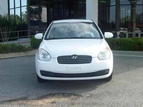 Hyundai Accent 2009 photo 1
