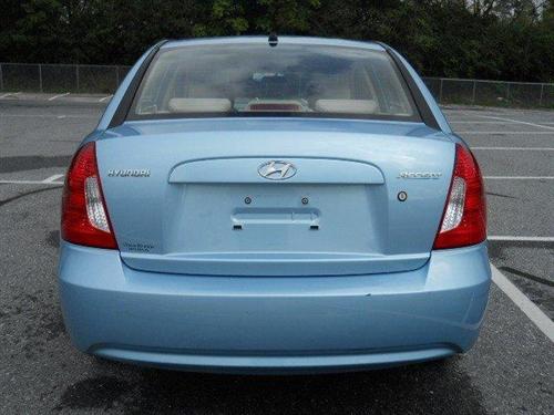 Hyundai Accent 2009 photo 3