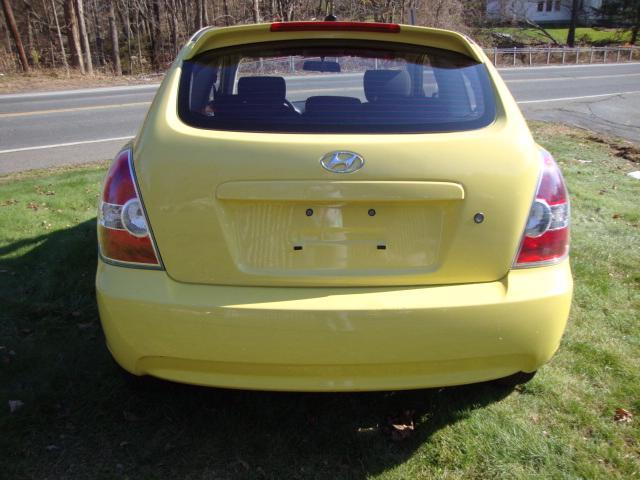 Hyundai Accent 2009 photo 3