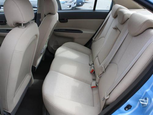 Hyundai Accent 2009 photo 2