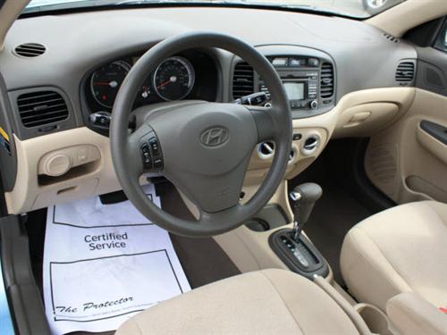 Hyundai Accent 2009 photo 3