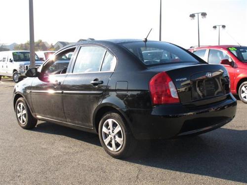 Hyundai Accent 2009 photo 1