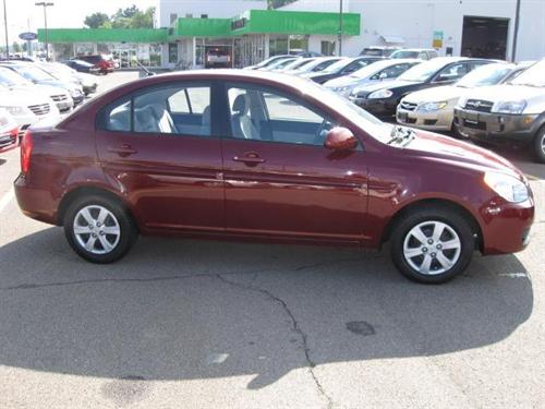 Hyundai Accent 2009 photo 1