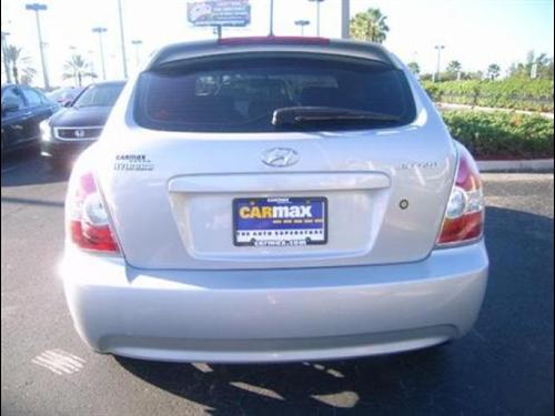Hyundai Accent 2009 photo 1
