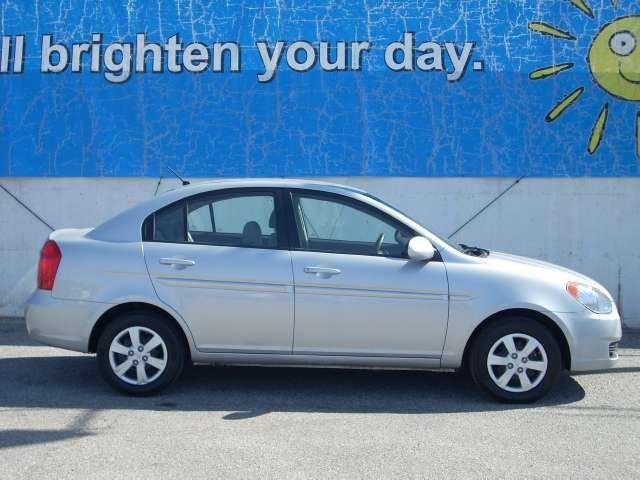 Hyundai Accent 4dr Sdn I4 CVT 2.5 S Sedan Unspecified