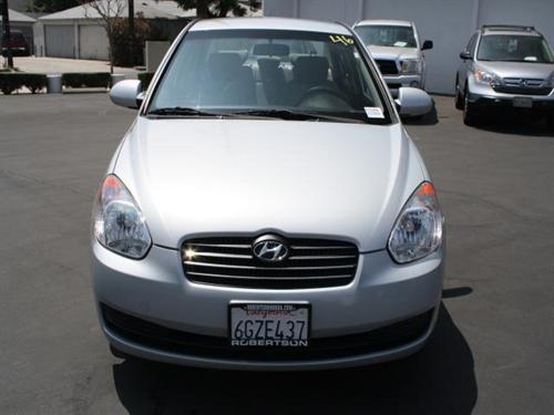Hyundai Accent 2009 photo 1