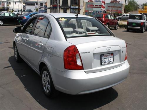 Hyundai Accent 2009 photo 5