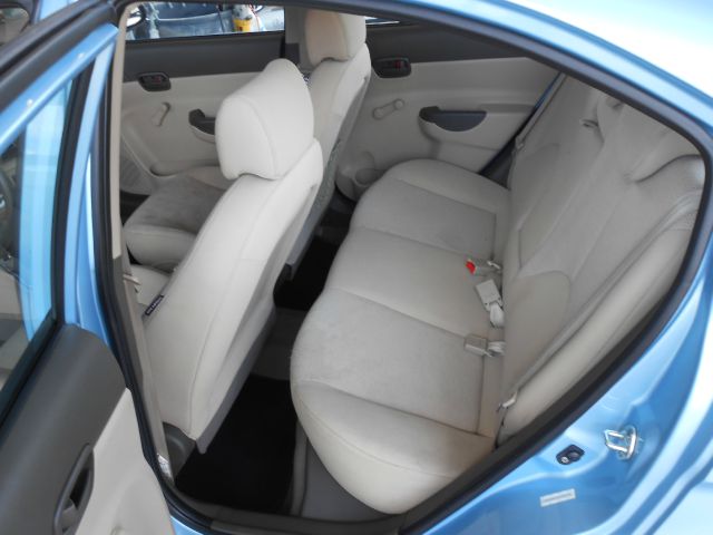 Hyundai Accent 2009 photo 1