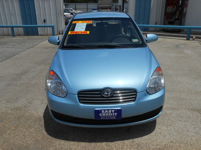 Hyundai Accent 2009 photo 4