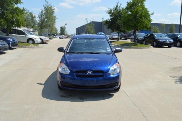 Hyundai Accent 2009 photo 1