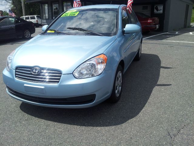Hyundai Accent 2009 photo 4