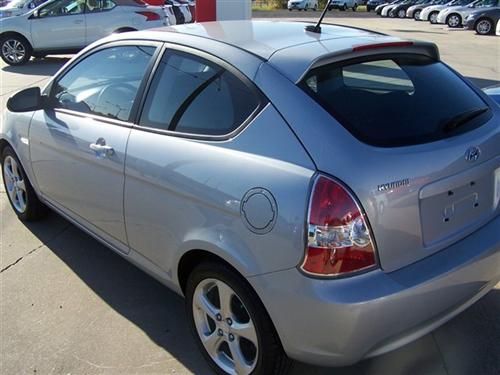Hyundai Accent SE Other