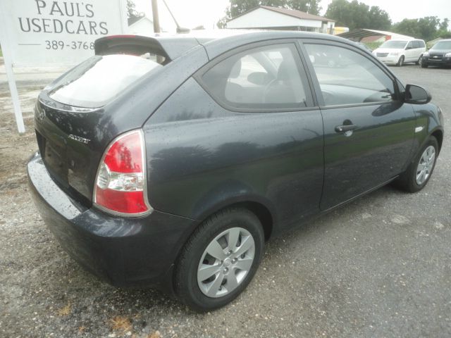 Hyundai Accent 2009 photo 2