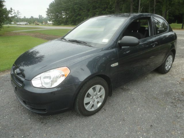 Hyundai Accent 2009 photo 3
