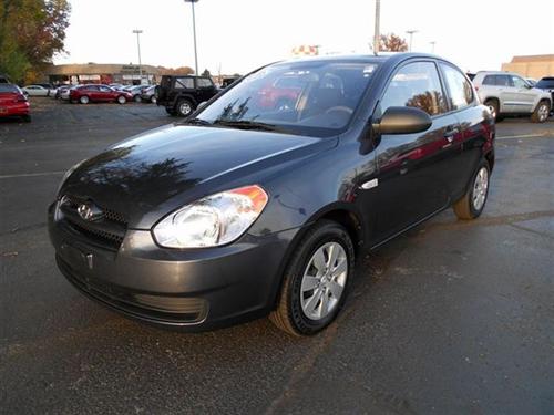 Hyundai Accent 2009 photo 2