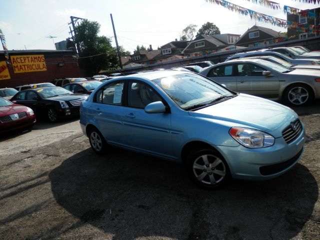 Hyundai Accent 2009 photo 1