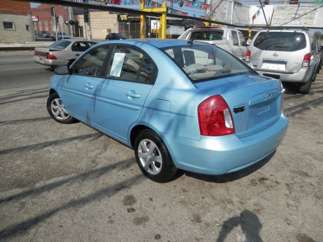 Hyundai Accent 2009 photo 3