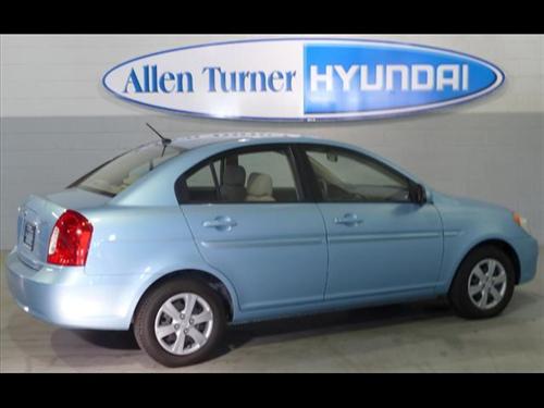 Hyundai Accent 2009 photo 2